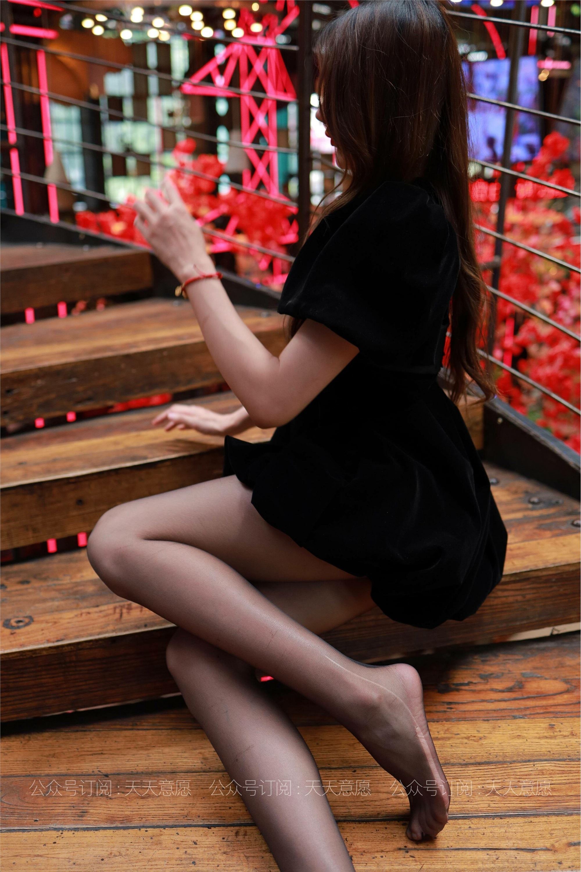 IESS异思趣向  2021.07.06 丝享家853：夏夏《长腿黑天鹅》